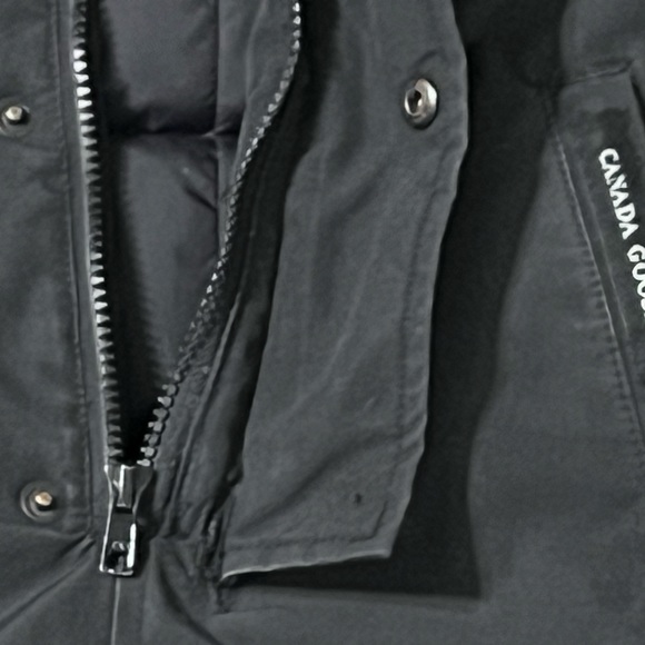 Canada Goose overall 4-5 T black - Picture 7 of 7